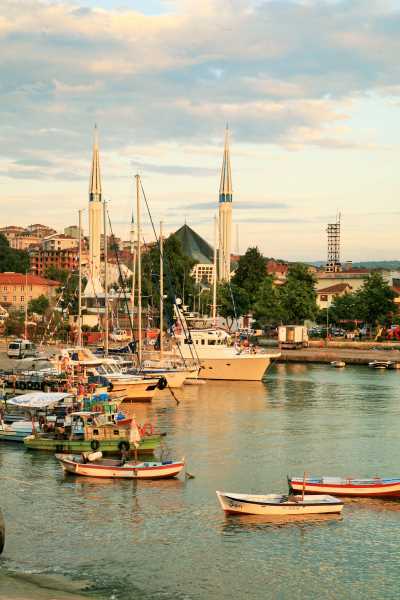 Akçakoca Merkez Camii